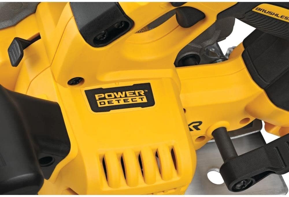 DEWALT 20V MAX* XR® BRUSHLESS 7-1/4 CIRCULAR SAW WITH POWER DETECT™ (Tool Only) (DCS574B)